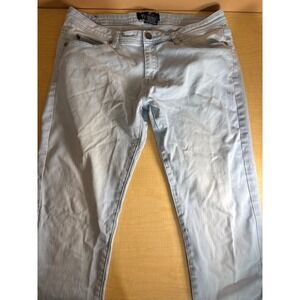 Rustic Light Wash Denim Jeans Light Blue Size 15/16 Embroidered‎ Back Pockets